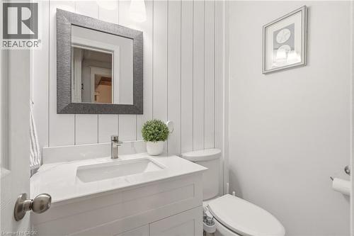 318 10Th Concession Road E, Freelton, ON - Indoor Photo Showing Bathroom