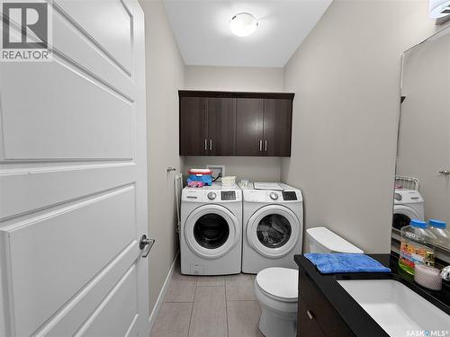 526 Maple Crescent, Warman, SK - Indoor Photo Showing Laundry Room