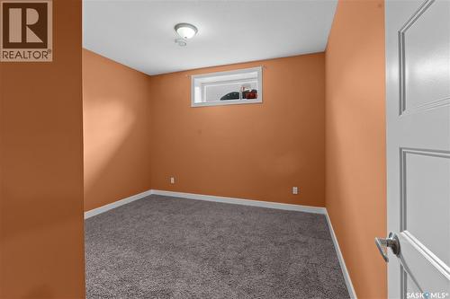 526 Maple Crescent, Warman, SK - Indoor Photo Showing Other Room