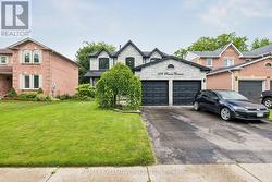 693 BARNES CRESCENT Oshawa, ON L1J 8K2