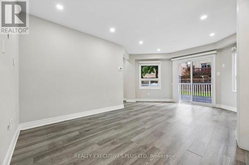 693 Barnes Crescent, Oshawa, ON - Indoor Photo Showing Other Room
