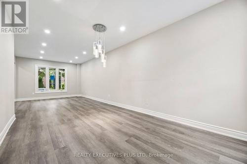 693 Barnes Crescent, Oshawa, ON - Indoor Photo Showing Other Room