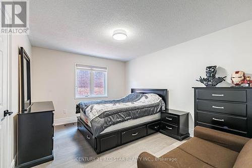 396 Derrydale Drive, Mississauga, ON - Indoor Photo Showing Bedroom