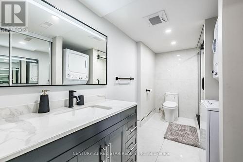 396 Derrydale Drive, Mississauga, ON - Indoor Photo Showing Bathroom