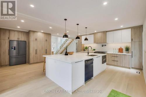 58 Forsyth Avenue N, Hamilton, ON - Indoor Photo Showing Kitchen With Upgraded Kitchen