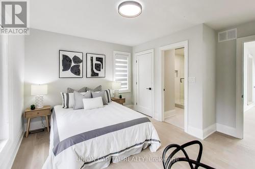 58 Forsyth Avenue N, Hamilton, ON - Indoor Photo Showing Bedroom