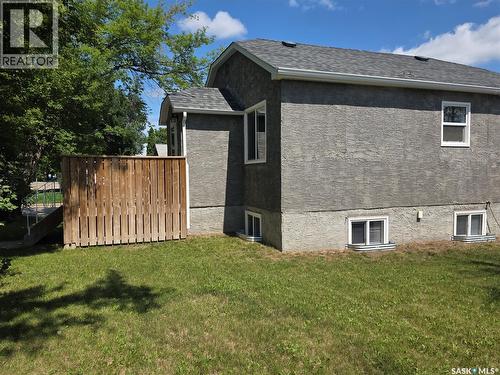 802 O Avenue S, Saskatoon, SK - Outdoor