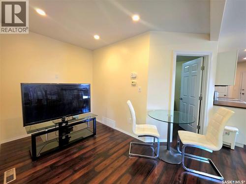 802 O Avenue S, Saskatoon, SK - Indoor Photo Showing Other Room