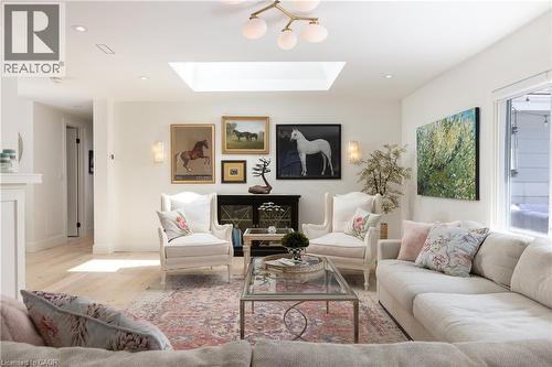 3136 Princess Boulevard, Burlington, ON - Indoor Photo Showing Living Room With Fireplace