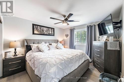 2 Maitland Avenue, Hamilton, ON - Indoor Photo Showing Bedroom