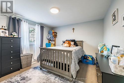 2 Maitland Avenue, Hamilton, ON - Indoor Photo Showing Bedroom