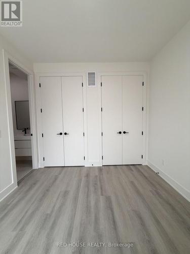 163 Everett Common, St. Catharines, ON - Indoor Photo Showing Garage