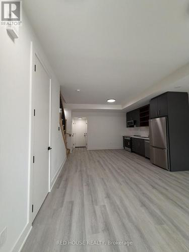 163 Everett Common, St. Catharines, ON - Indoor