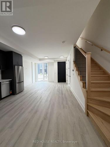 163 Everett Common, St. Catharines, ON - Indoor Photo Showing Other Room