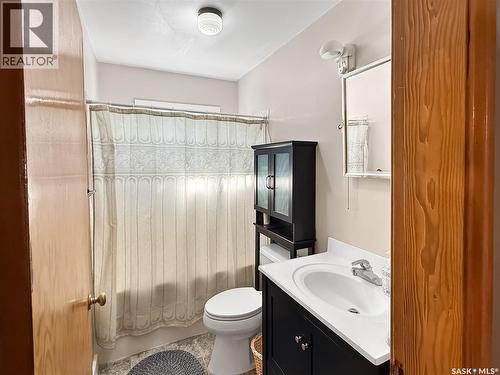 429 Second Street, Odessa, SK - Indoor Photo Showing Bathroom