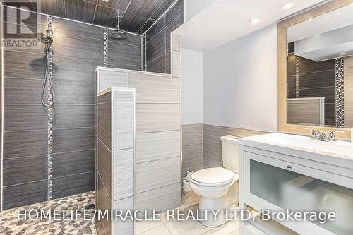 944 Dunblane Court, Kitchener, ON - Indoor Photo Showing Bathroom