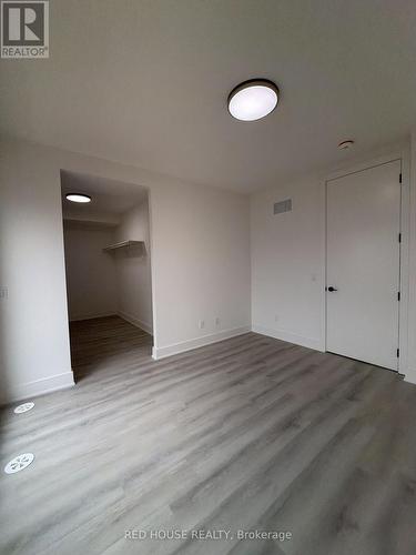 157 Everett Common, St. Catharines, ON - Indoor Photo Showing Garage