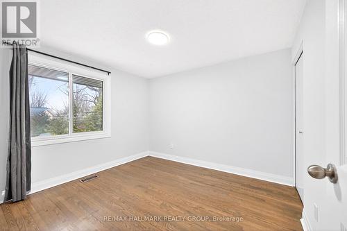 1930 Southampton Court, Ottawa, ON - Indoor Photo Showing Other Room