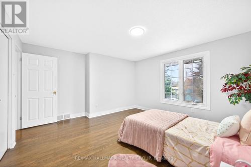 1930 Southampton Court, Ottawa, ON - Indoor Photo Showing Bedroom