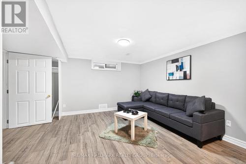 1930 Southampton Court, Ottawa, ON - Indoor Photo Showing Living Room