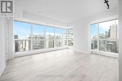 4506 - 327 KING STREET W Toronto, ON M5A 0Y5