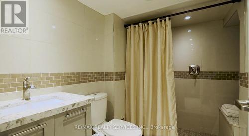 Bathroom - 1543 Polesden Drive, Mississauga, ON - Indoor Photo Showing Bathroom