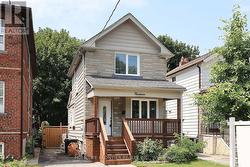 14 26TH STREET  Toronto, ON M8V 3R3