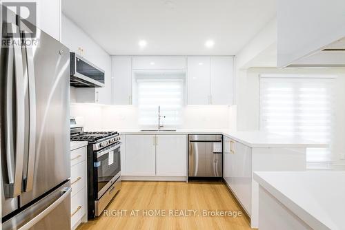 48 Daleside Crescent, Toronto, ON - Indoor Photo Showing Kitchen With Stainless Steel Kitchen With Upgraded Kitchen