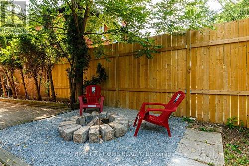 48 Daleside Crescent, Toronto, ON - Outdoor