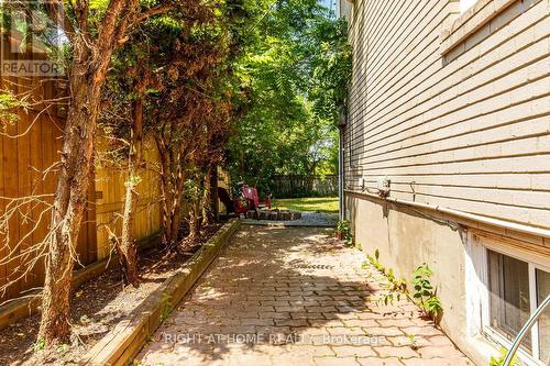 48 Daleside Crescent, Toronto, ON - Outdoor