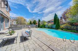 375 MANHATTAN DRIVE Markham, ON L3P 7J2