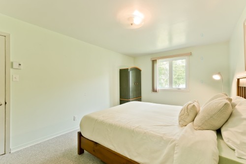 Chambre à coucher principale - 244 Rue Larochelle, Val-Des-Sources, QC - Indoor Photo Showing Bedroom