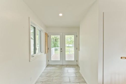 Hall d'entrée/Vestibule - 244 Rue Larochelle, Val-Des-Sources, QC - Indoor Photo Showing Other Room