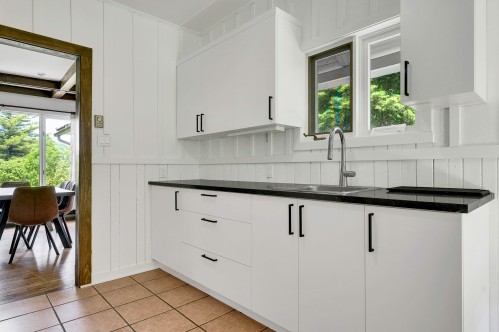 Cuisine - 5274 Rue Morin, Val-Morin, QC - Indoor Photo Showing Kitchen With Double Sink