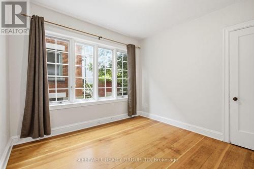 80 Fourth Avenue, Ottawa, ON - Indoor Photo Showing Other Room