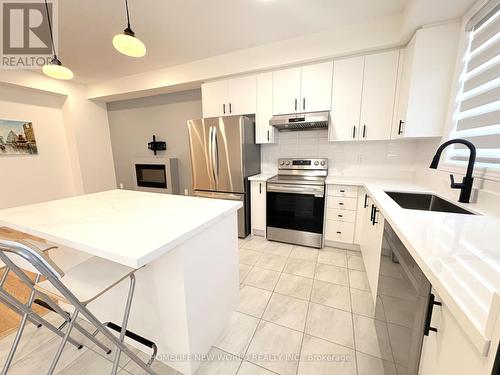966 Cormorant Path, Pickering, ON - Indoor Photo Showing Kitchen With Stainless Steel Kitchen With Upgraded Kitchen