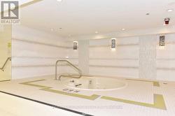 Hot tub - 