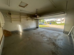 Garage - 
