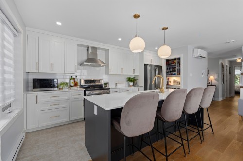 Cuisine - 201-426 Rue Main, Hudson, QC - Indoor Photo Showing Kitchen With Upgraded Kitchen