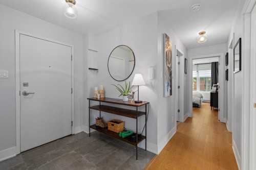 Hall d'entrée/Vestibule - 201-426 Rue Main, Hudson, QC - Indoor Photo Showing Other Room