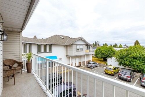 #202-9844 Croft St, Chemainus, BC - Outdoor With Balcony With Exterior