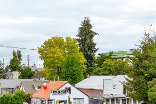 #202-9844 Croft St, Chemainus, BC - Outdoor