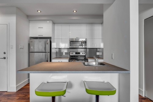 Kitchen - 422-850 Av. De Vimy, Québec (La Cité-Limoilou), QC - Indoor Photo Showing Kitchen