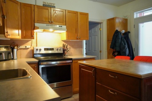 Cuisine - 97  - 99 7E Avenue, Shawinigan, QC - Indoor Photo Showing Kitchen