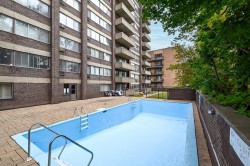 204-5150 Av. MacDonald  Côte-Saint-Luc, QC H3X 2W5
