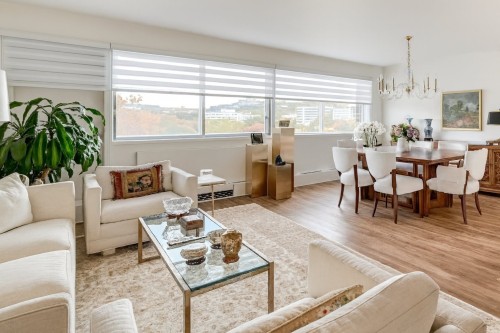 Salle familiale - 204-5150 Av. Macdonald, Côte-Saint-Luc, QC - Indoor