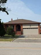 98 JEANNE DRIVE Vaughan, ON L4L 1X9