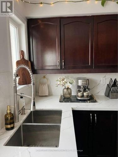 7 Biddens Square, Brampton, ON - Indoor Photo Showing Kitchen With Double Sink