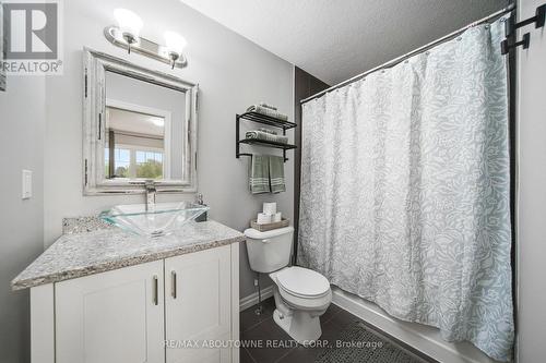 38 - 750 Lawrence Street, Cambridge, ON - Indoor Photo Showing Bathroom