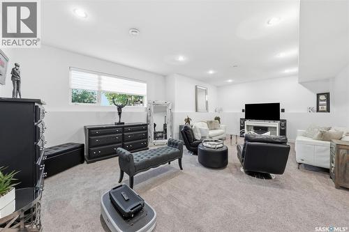 727 1St Avenue N, Warman, SK - Indoor